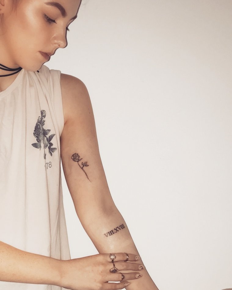 Татуировки для девочек подростков: маленькие и милые (64 фото) 22 Стильные тату для девушек