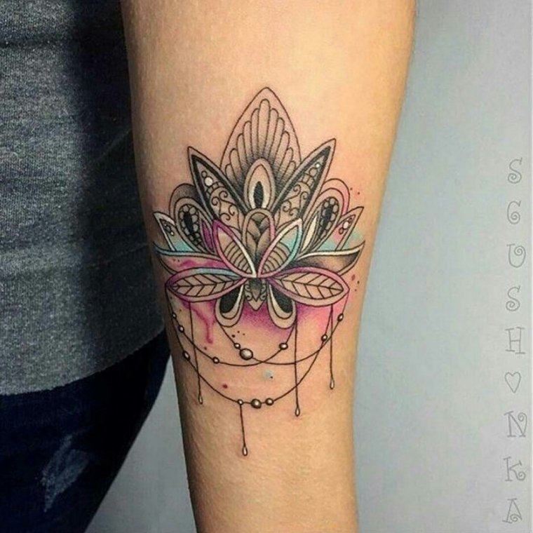 Тату лотос на руке - эскизы и реализованные (65 фото) 14 Тату лотос