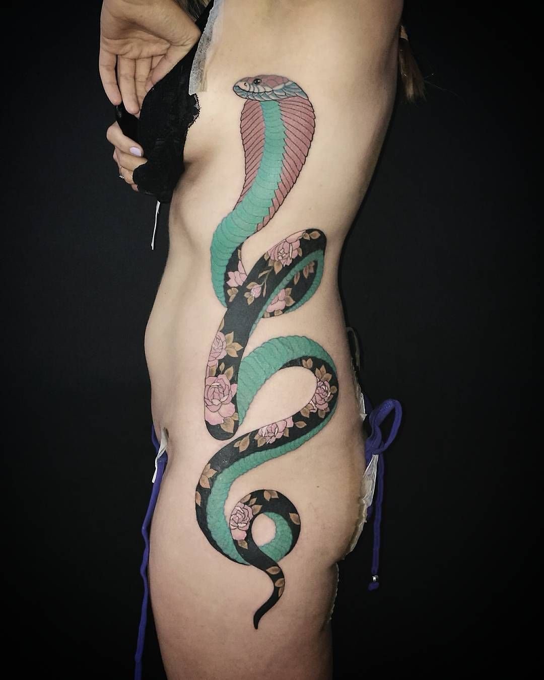 Татуировка змея на плече - 74 фото 68 Татуировка змея на плече - 74 фото 68 тату