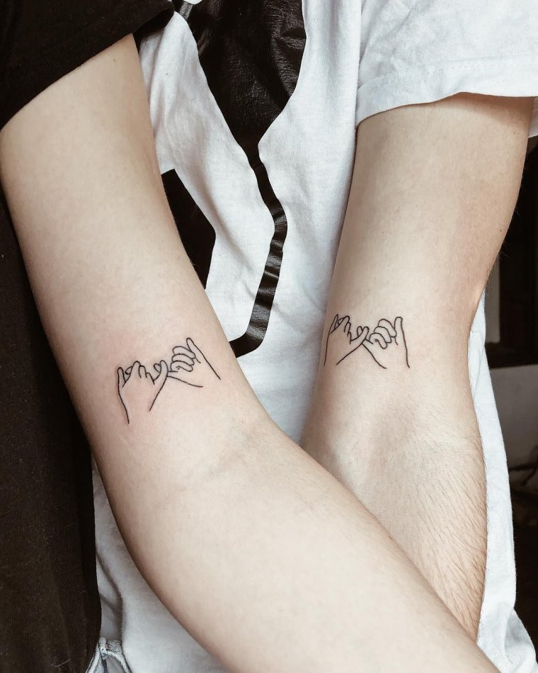 Татуировки для девочек подростков: маленькие и милые (64 фото) 64 Парные тату