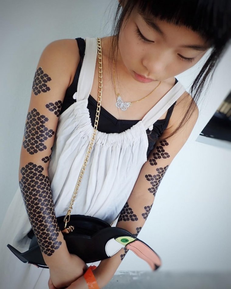 Татуировки для девочек подростков: маленькие и милые (64 фото) 8 Популярные тату