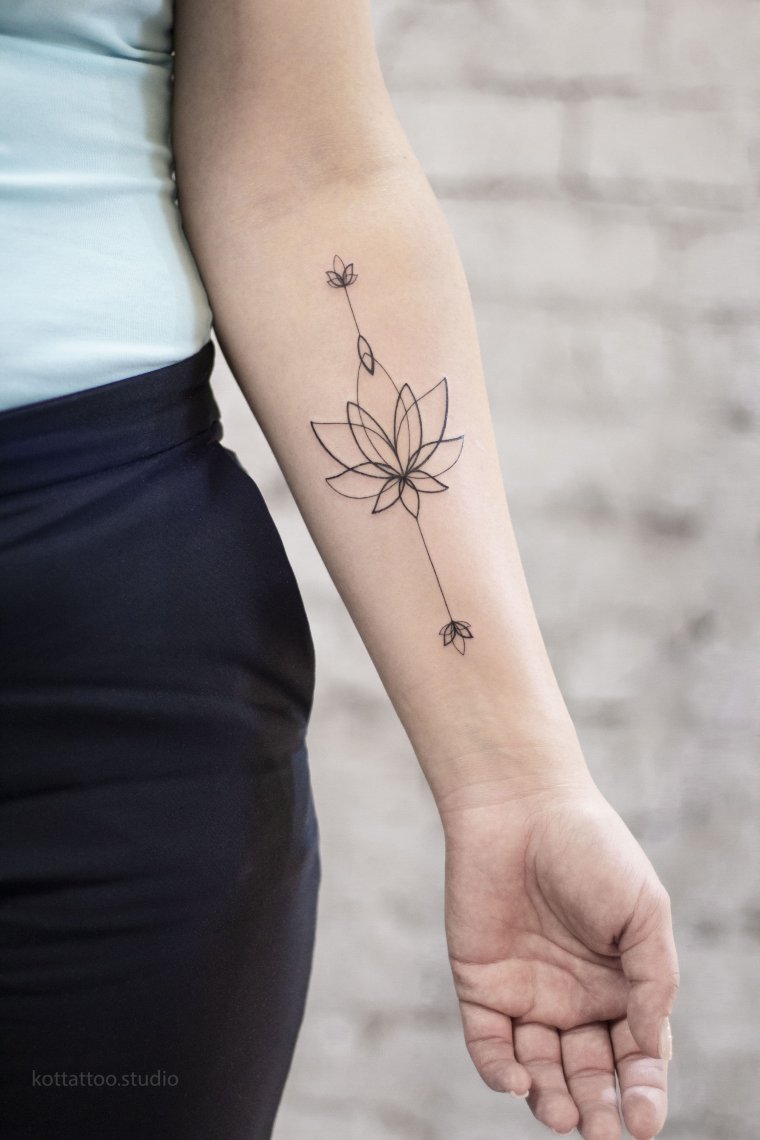 Тату лотос на руке - эскизы и реализованные (65 фото) 27 Стрела лотос уналоме тату