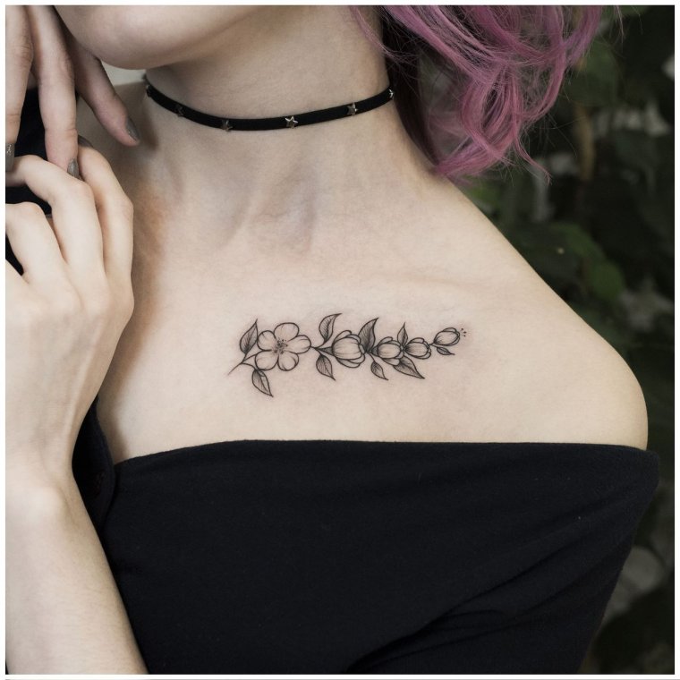 Татуировки для девочек подростков: маленькие и милые (64 фото) 42 Татуировки на ключице